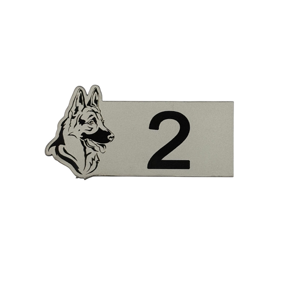 Numéro de boite aux lettres avec forme de chien