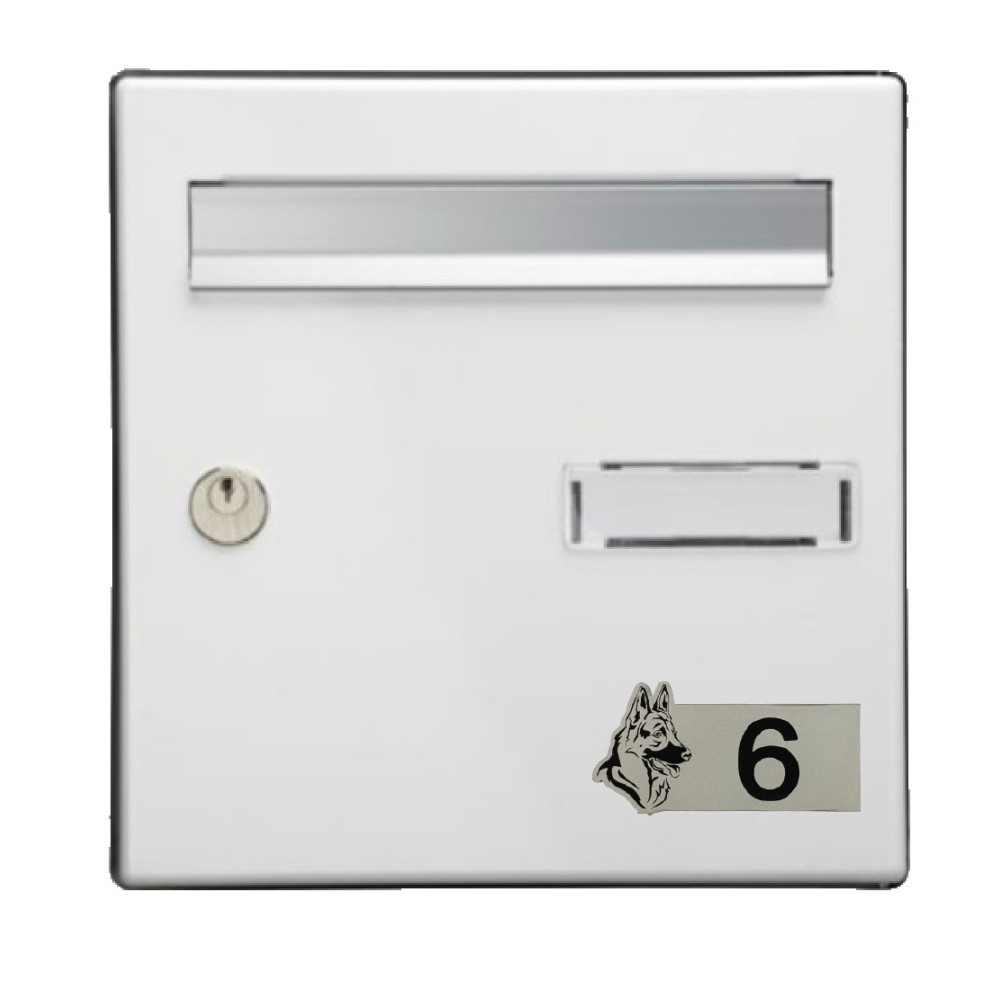 Numéro de boite aux lettres avec une forme de chien
