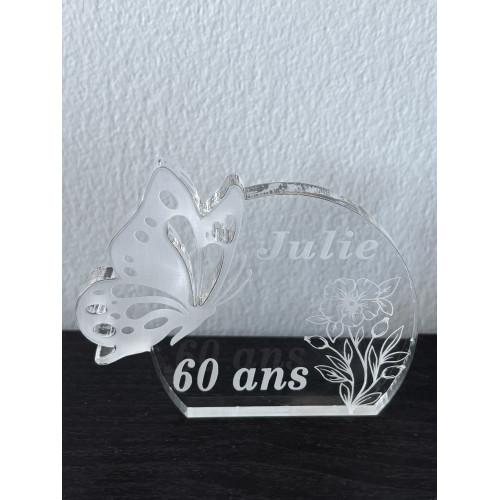 Marque place forme papillon à personnaliser
