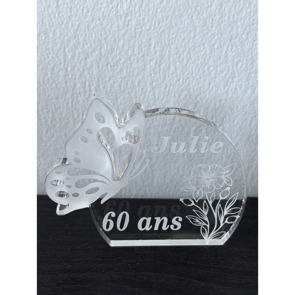 Marque place forme papillon à personnaliser