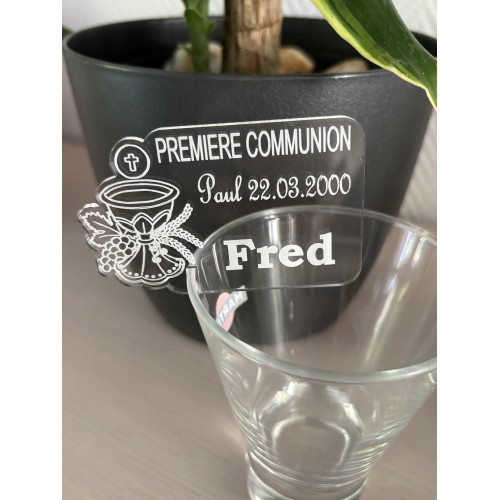 Marque place en plexiglas pour verre à personnaliser