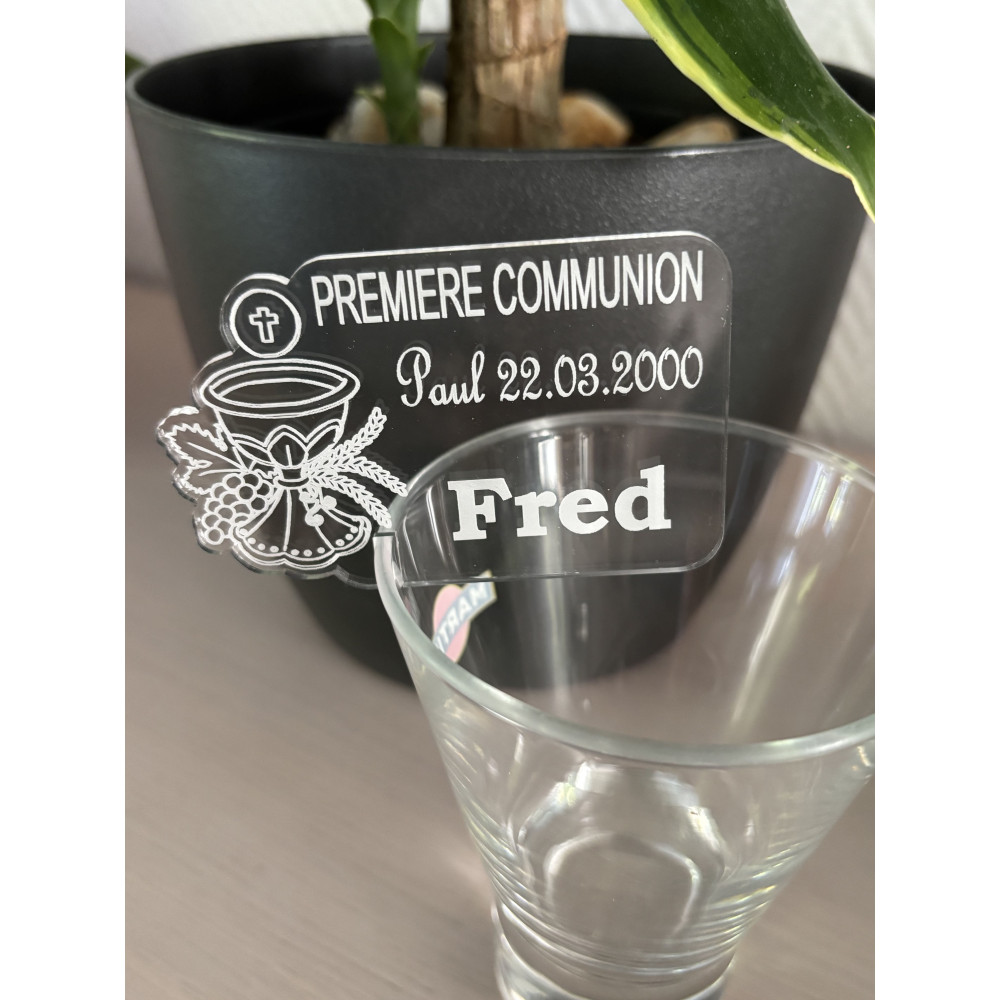 Marque place en plexiglas pour verre à personnaliser