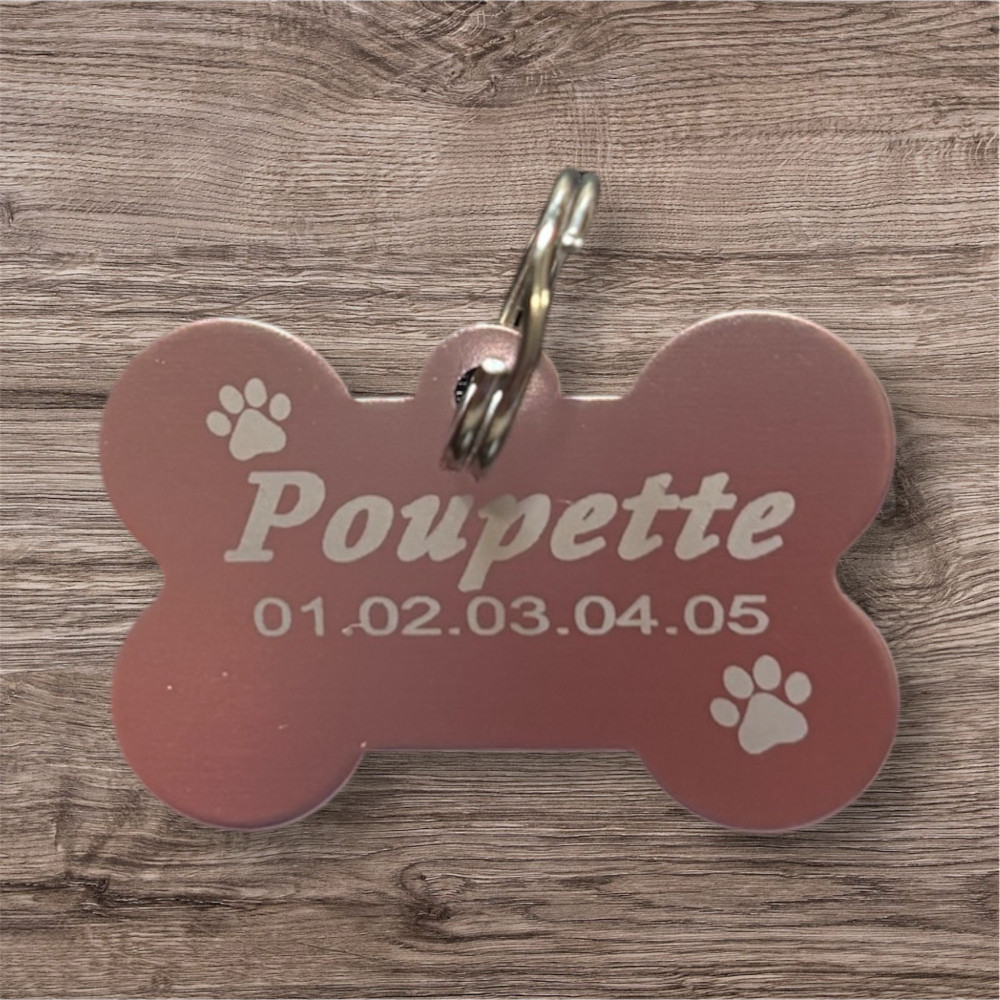 Médaillon pour chien en alu rose à personnaliser