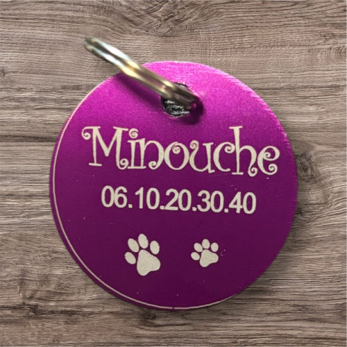Médaillon animaux en alu violet à personnaliser