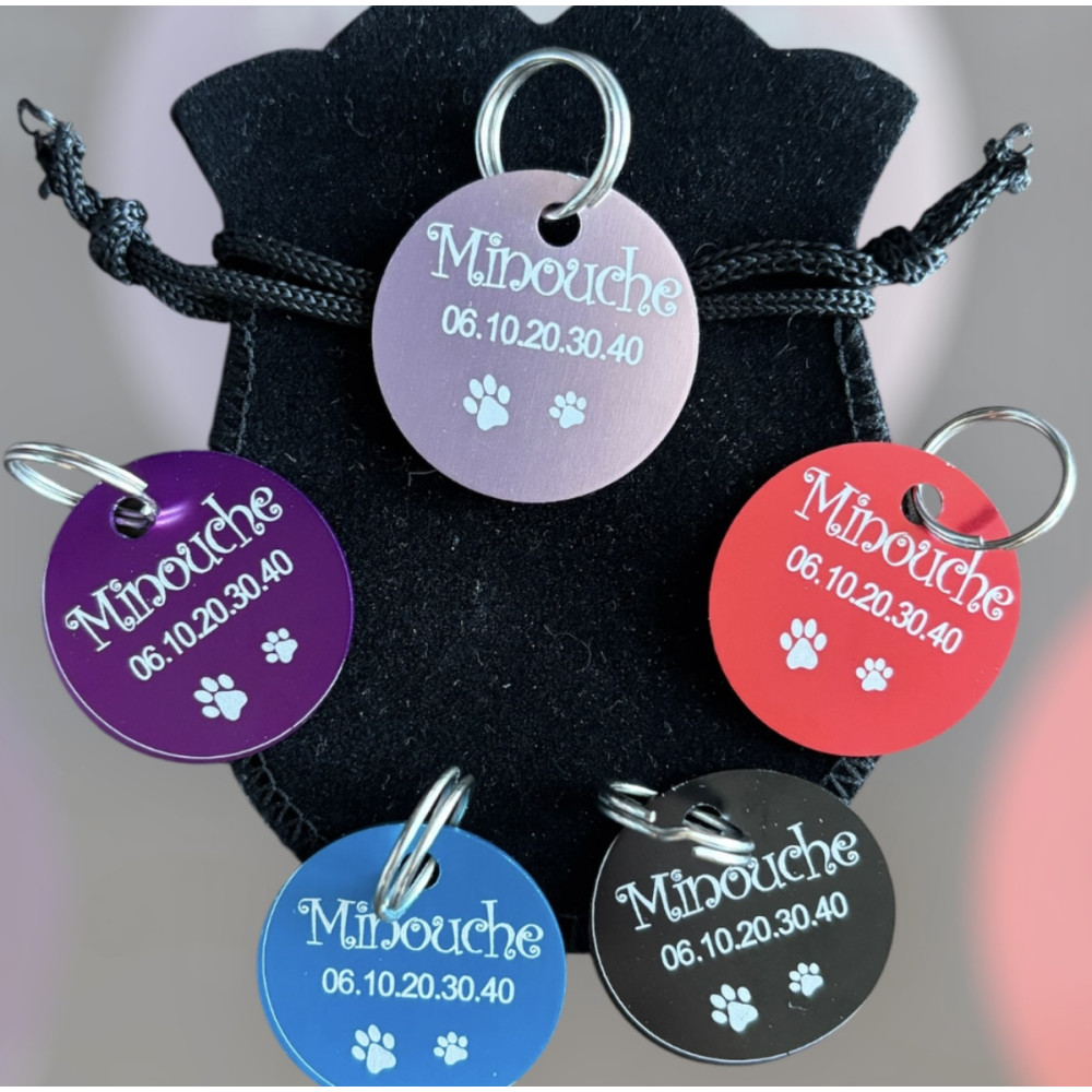 Médaillon animaux en alu rose à personnaliser