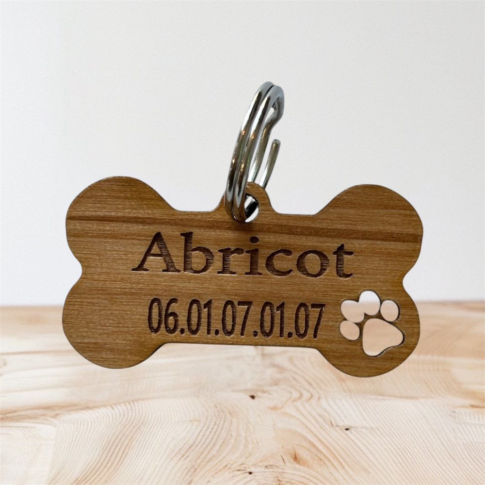 Médaillon pour chien en bois à personnaliser